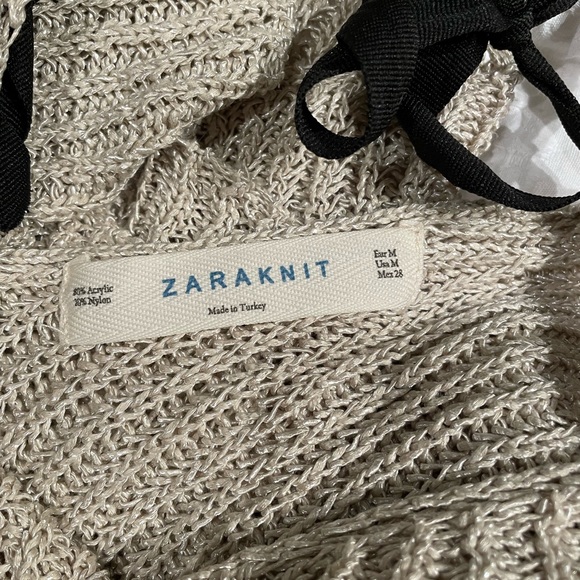 Beautiful small camel coloured knit with tie back - Picture 5 of 5